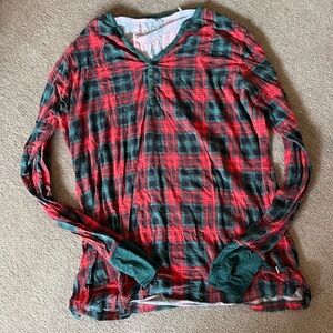 ❤️💚 Little Sleepies pajama top in Fireside Holiday Green & Red Plaid print 💚❤️